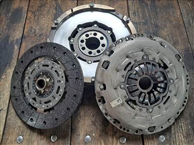 Toyota Verso I 1.6 diesel kettős tömegű lendkerék szett 3121005150 134500x020
