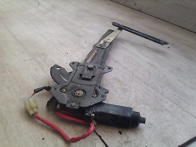 SUZUKI SWIFT 89-96 Jobb első ablakemelő szerkezet elektromos 1. kép