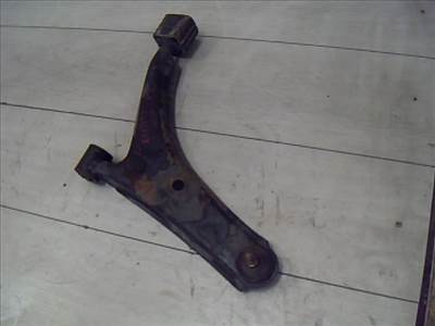 SUZUKI SWIFT 96-05 Bal első lengőkar