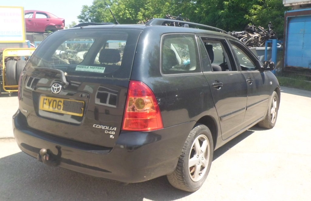 TOYOTA COROLLA E120 04.06-07.01 Bal hátsó lámpa foglalat 1. kép