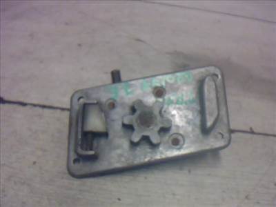 TRABANT 1,1 Jobb első ajtó zárszerkezet mechanikus