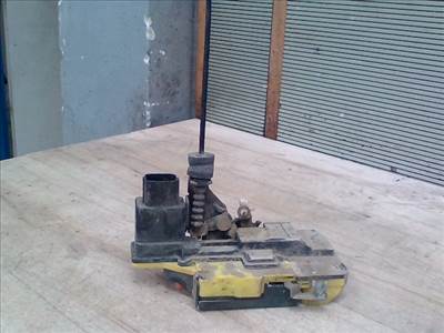 VOLVO S80 98.05.01-06.02.28 Bal hátsó ajtó zárszerkezet központi záras