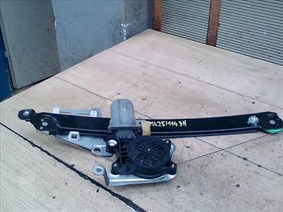 VOLVO S80 98.05.01-06.02.28 Jobb hátsó ablakemelő szerkezet elektromos