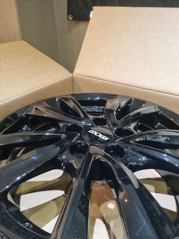  5x114.3 lyukosztású 6,5JJ 16" új Oxxo alufelni  2. kép