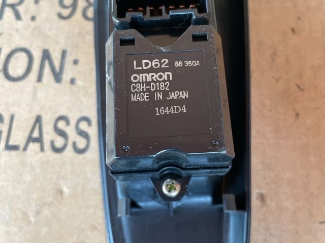 Mazda MPV (LW) MAZDA MPV Ablakemelő Kapcsoló Négyes / Kettes 3. kép