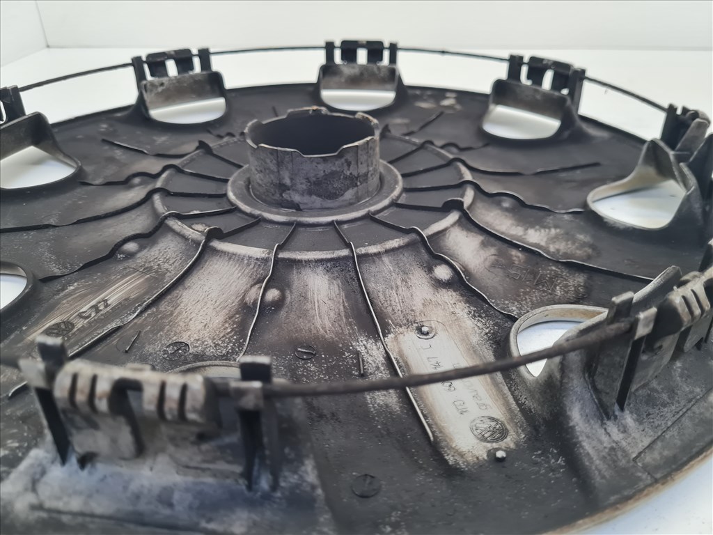 Volkswagen Golf IV dísztárcsa R15 (22654) 1t0601147c 11. kép