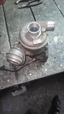 Kia Cee'd (JD) sw 1.6 CRDi 128 feltöltő  282012a701