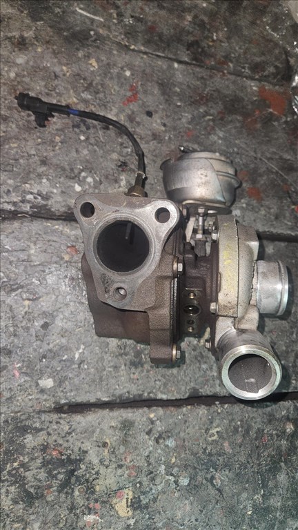 Kia Cee'd (JD) sw 1.6 CRDi 128 feltöltő  282012a701 3. kép