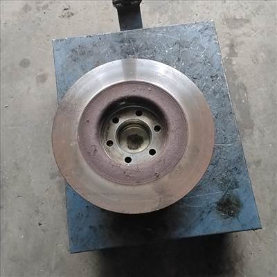 IVECO DAILY 00-06 Első féktárcsa 