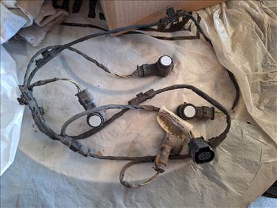 Seat Leon VW Golf tolatóradar 5f4071194 3792001