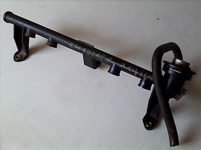 CITROEN XANTIA Injektor befecskendező híd 