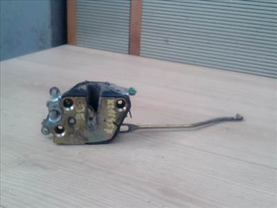 DAIHATSU CHARADE -92 Jobb első ajtó zárszerkezet mechanikus