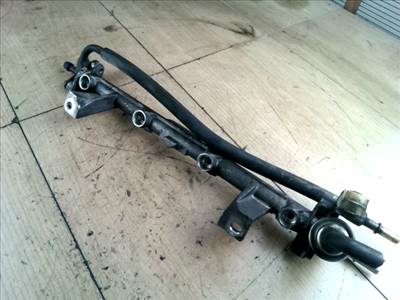 FORD FOCUS 98-04 Injektor befecskendező híd 