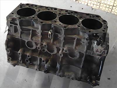 OPEL CAMPO 92-97 Motor, diesel fűzött blokk hengerfejjel