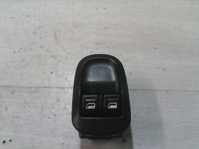 PEUGEOT 206 Bal első ablakemelő kapcsoló 1. kép