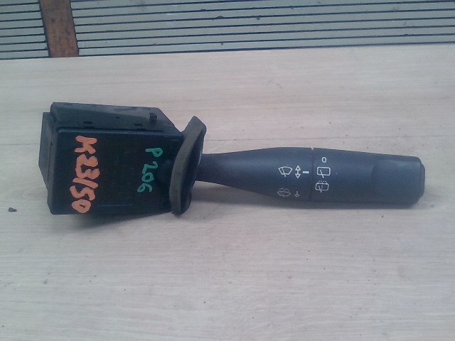 PEUGEOT 206 Kormánykapcsoló jobb ablaktörlő 1. kép