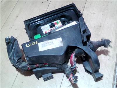RENAULT EXPERT 1995.09.01-2003.12.31 Biztosítéktábla BCM BSI BSM SAM GEM modul 