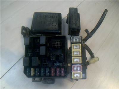 SUZUKI BALENO 95-98 Biztosítéktábla BCM BSI BSM SAM GEM modul Motortér