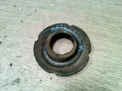 SUZUKI Celerio 2014.03.01- Jobb hátsó alsó rugótányér