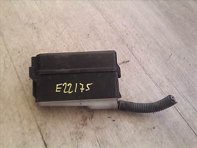 TOYOTA COROLLA 99.10-02.01 Biztosítéktábla BCM BSI BSM SAM GEM modul 