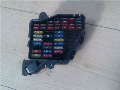 VOLKSWAGEN GOLF IV. Biztosítéktábla BCM BSI BSM SAM GEM modul Utastér