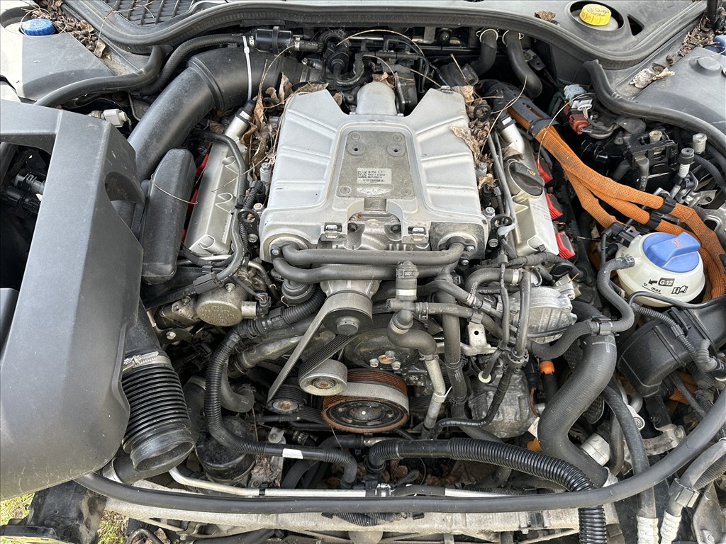 Porsche Panamera (970) bontott alkatrészei 3. kép