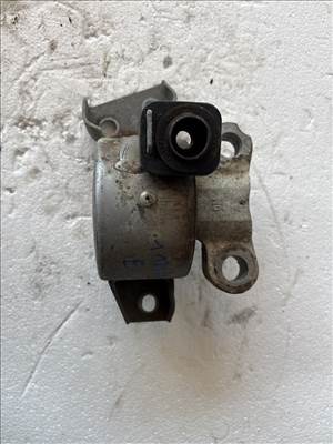 Opel Corsa E 2014-2019 motortartó váltótartó bak 13130739