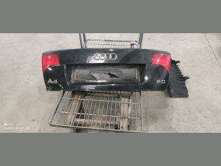 Audi A4 (B6/B7) AUDI A4 B7 Csomagtérajtó (Részeivel)