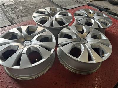  Citroen gyári 6,5x17 ET26 4x108 alufelni garnitúra