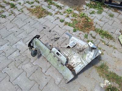 Volkswagen Golf VI VW GOLF VI Jobb első Hossznyúlvány