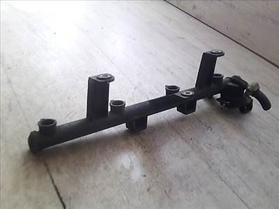 CITROEN XANTIA Injektor befecskendező híd 