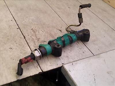 FIAT PUNTO II. Közösnyomócső Common Rail cső