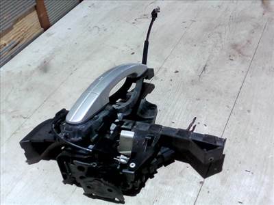 FORD FOCUS 04- Jobb hátsó ajtó zárszerkezet központi záras