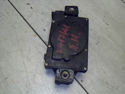 HYUNDAI LANTRA -96 Jobb hátsó központi zár motor