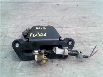 NISSAN ALMERA 98-00 Csomagtér ajtó zárszerkezet