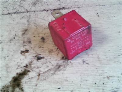 RENAULT SCENIC 03-06 Relé