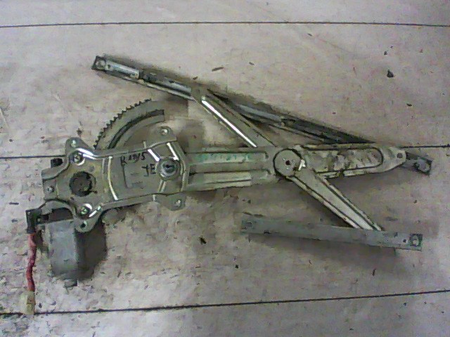 SUZUKI SWIFT 89-96 Jobb első ablakemelő szerkezet elektromos 1. kép