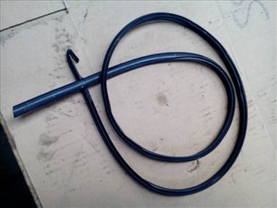 TRABANT 601 HÁTSÓ SÁRVÉDŐ ALU.DÍSZLÉC GUMICSÍK KOMBI