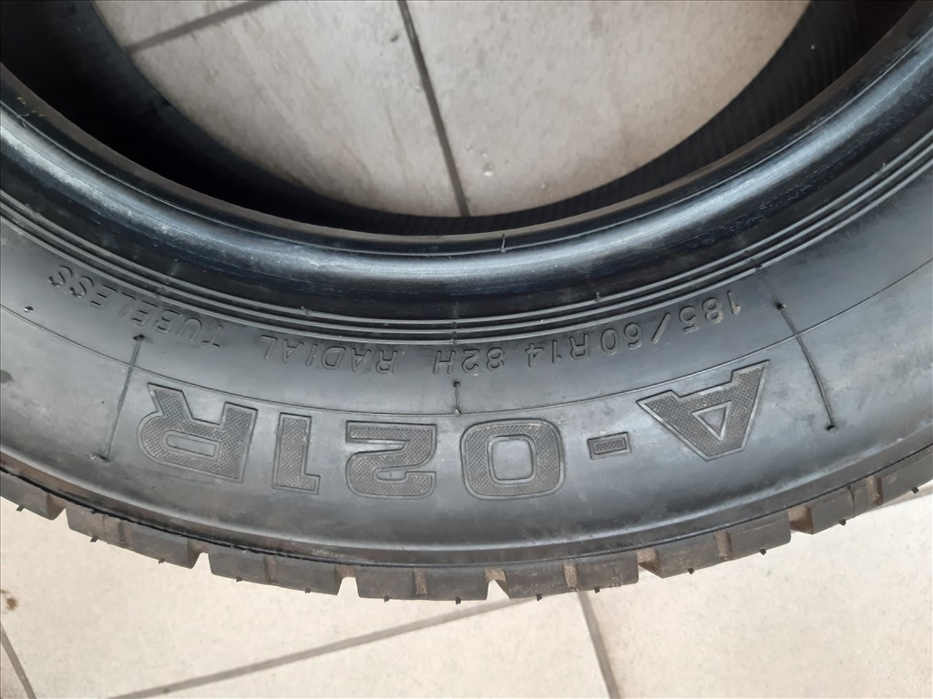  185/60 R14 Yokohama Advan A-021R félig slick 5. kép