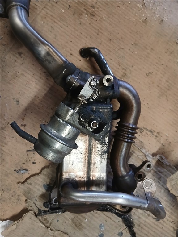 Opel Astra J 2010-2015 1,7 16v Diesel Egr hűtő A17DTR motorkódhoz 98073074 2. kép