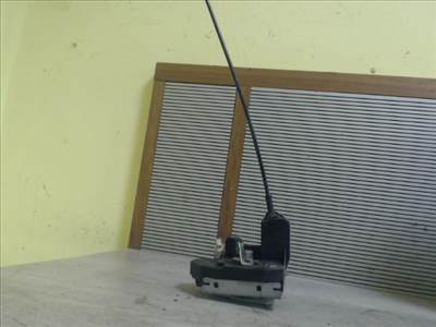 OPEL CORSA C 00-06 Bal hátsó ajtó zárszerkezet központi záras
