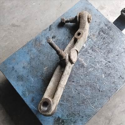 IVECO 50C13 Jobb első alsó lengőkar