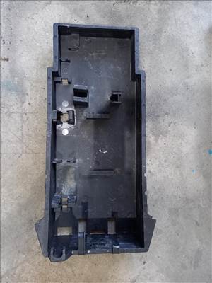 Iveco DAILY 06- Szerszám szerszámos emelő műanyag tartó tároló 8054 504092088