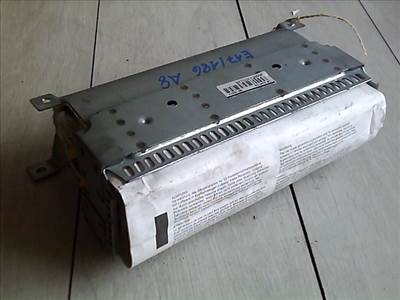 AUDI A8 94.06-02.12 Utasoldali műszerfal légzsák