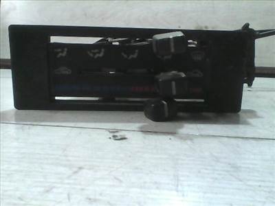 MAZDA E2200 Fűtés vezérlő panel