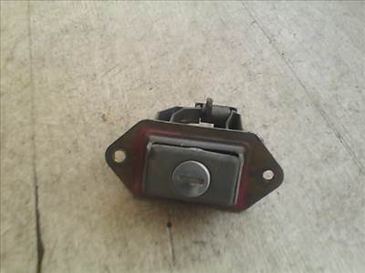 OPEL CORSA A 90-93 Csomagtérajtó dugózár