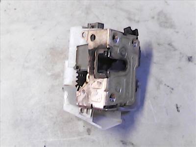 RENAULT MEGANE 95-99 Bal első ajtó zárszerkezet központi záras