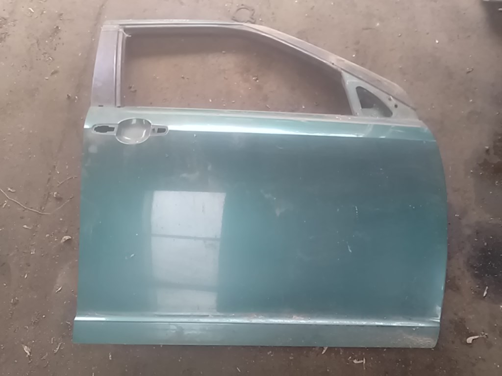 SUZUKI SWIFT 05-10 Jobb első ajtó. 1. kép