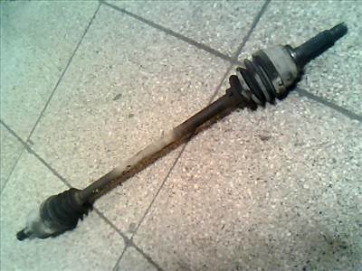 SUZUKI SWIFT 96-05 Jobb első féltengely
