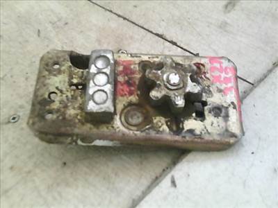 WARTBURG 1,3 Bal első ajtó zárszerkezet mechanikus